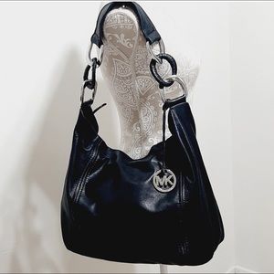 Like new Michael Kors shoulder back❣️